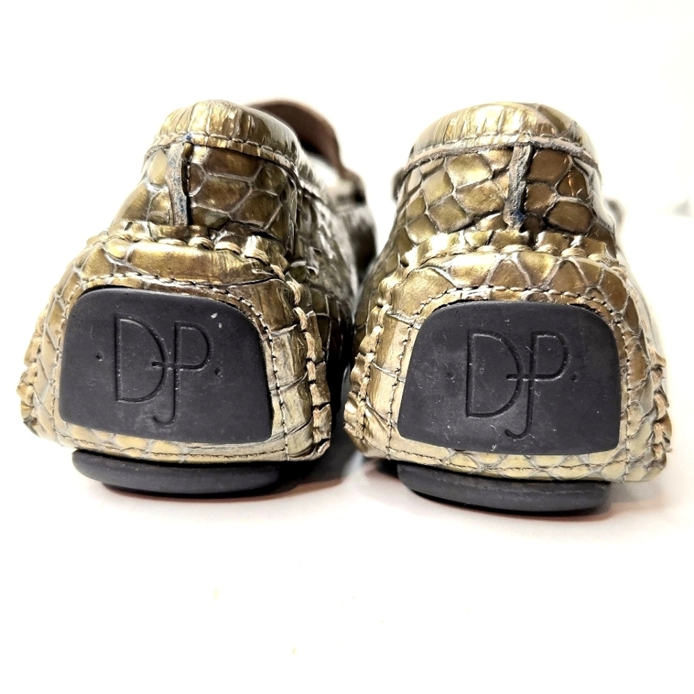 Donald Pliner driving moccasins. Croc embossed leather. Gray. 6.5 - Picture 11 of 13